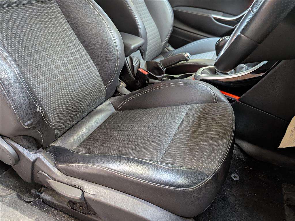 <p>2013 VAUXHALL ASTRA GTC SRI S/S</p>