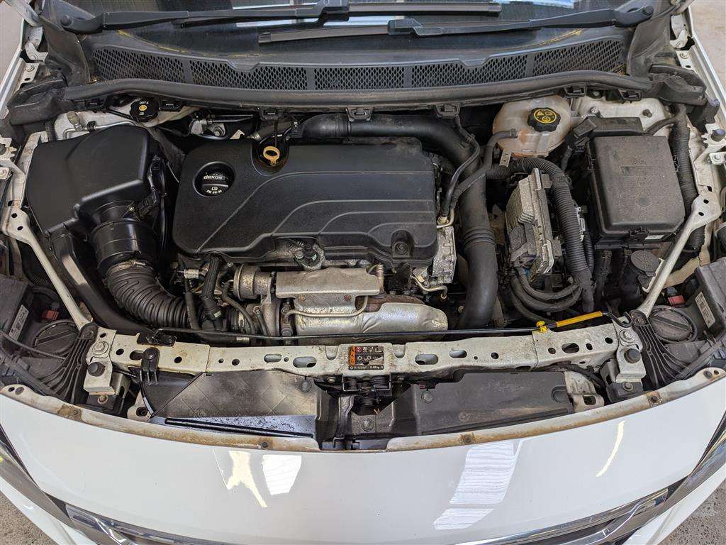 <p>2016 VAUXHALL ASTRA SRI TURBO</p>