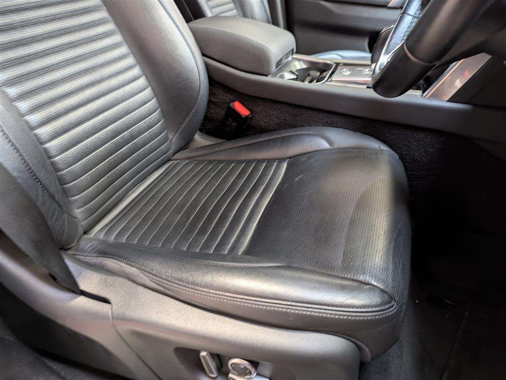 <p>2021 LAND ROVER DISCOVERY SPORT S D MHEV</p>