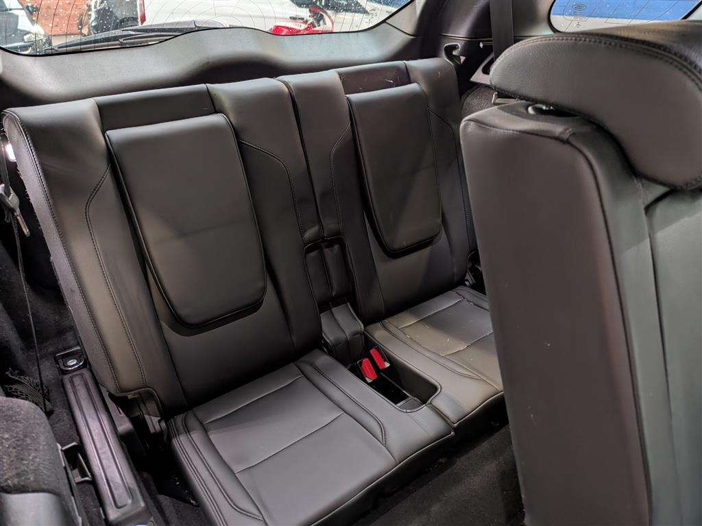 <p>2021 LAND ROVER DISCOVERY SPORT S D MHEV</p>