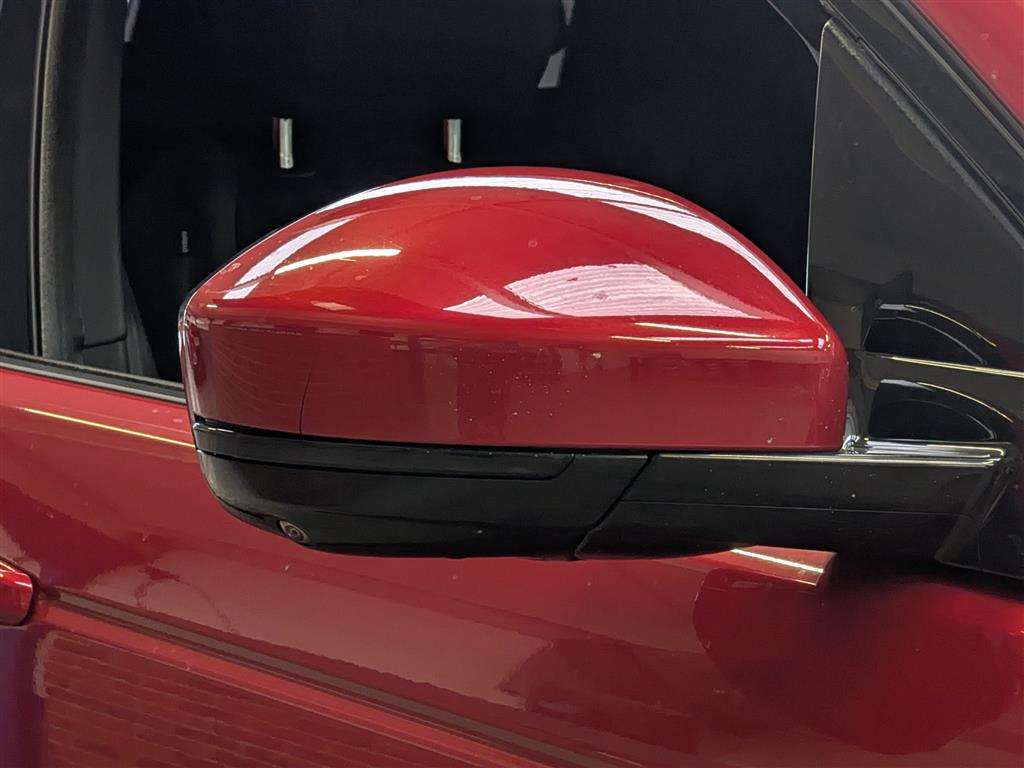 <p>2021 LAND ROVER DISCOVERY SPORT S D MHEV</p>