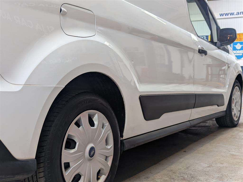 <p>2019 FORD TRANSIT CONNECT 210 TREND</p>