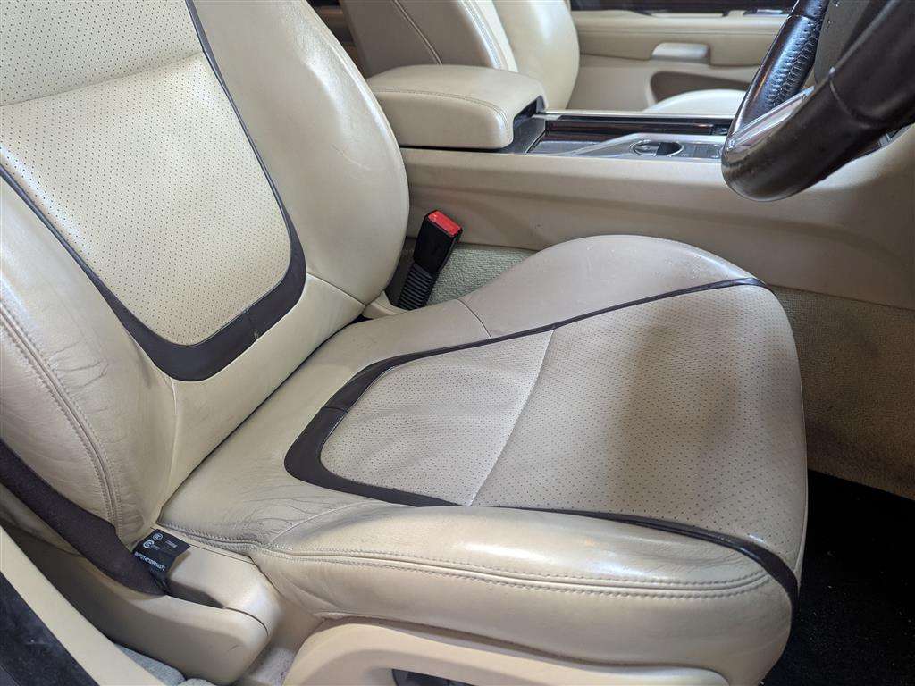 <p>2015 JAGUAR XF PORTFOLIO SPORTBRAKE D</p>