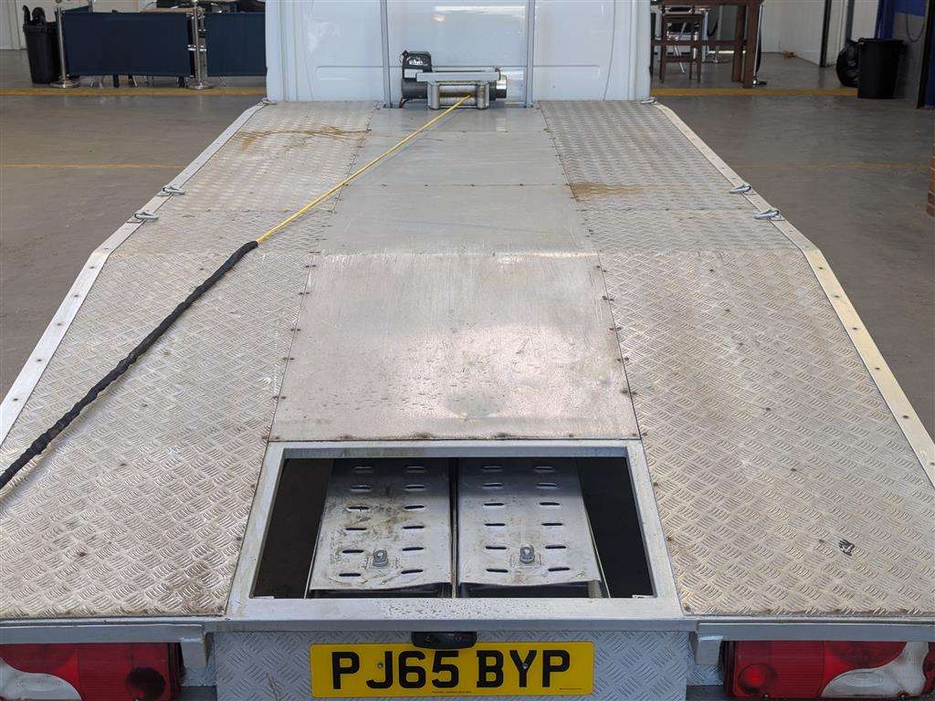 <p>2015 MERCEDES-BENZ SPRINTER 313 CDI</p>