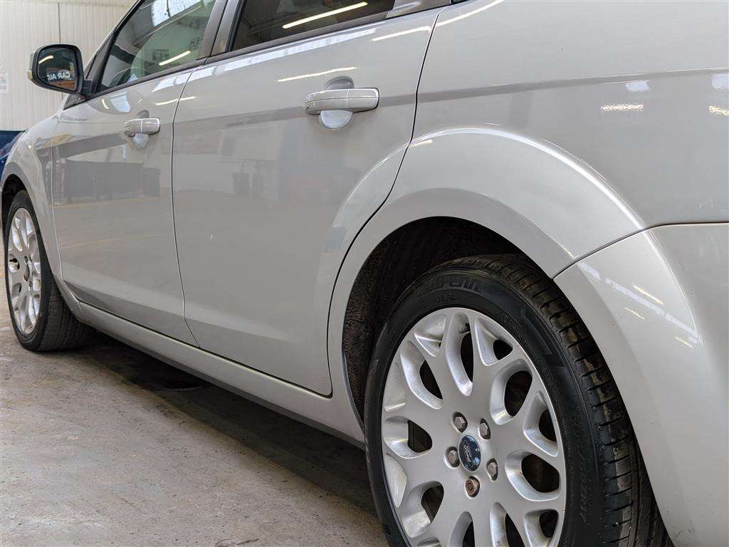 <p>2010 FORD FOCUS ZETEC 125</p>