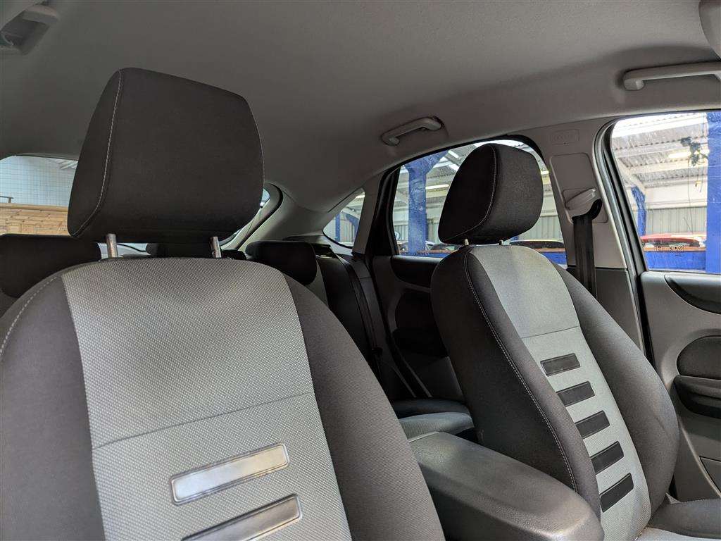 <p>2010 FORD FOCUS ZETEC 125</p>