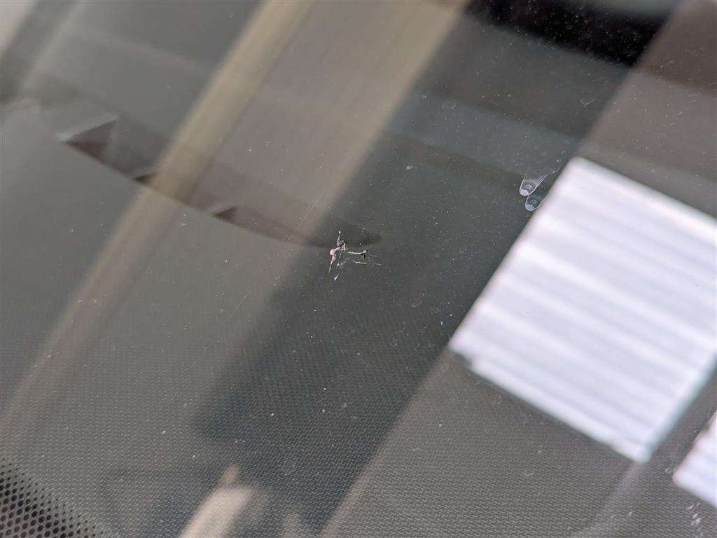 <p>2015 RENAULT CLIO DYNAMIQUE NAV 16V</p>