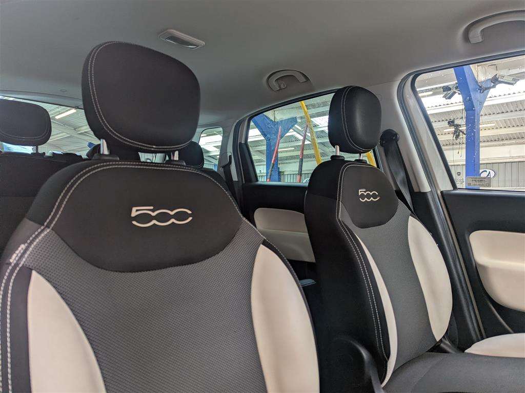 <p>2016 FIAT 500L TREKKING MULTIJET S-</p>