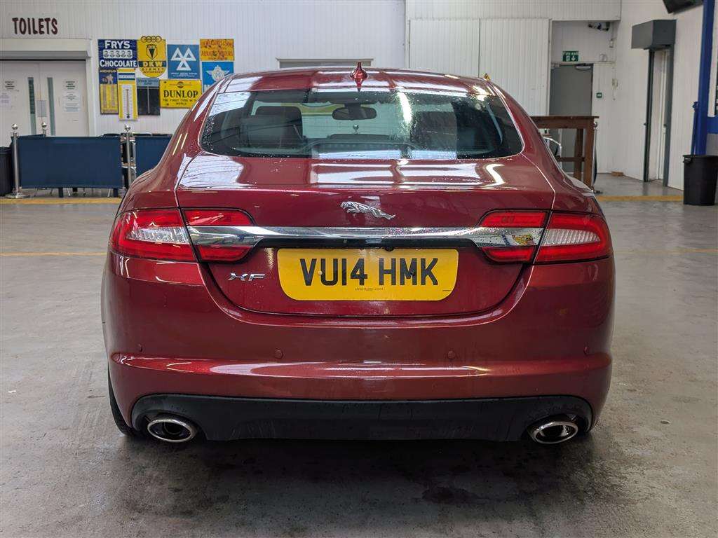 <p>2014 JAGUAR XF LUXURY V6 D AUTO</p>