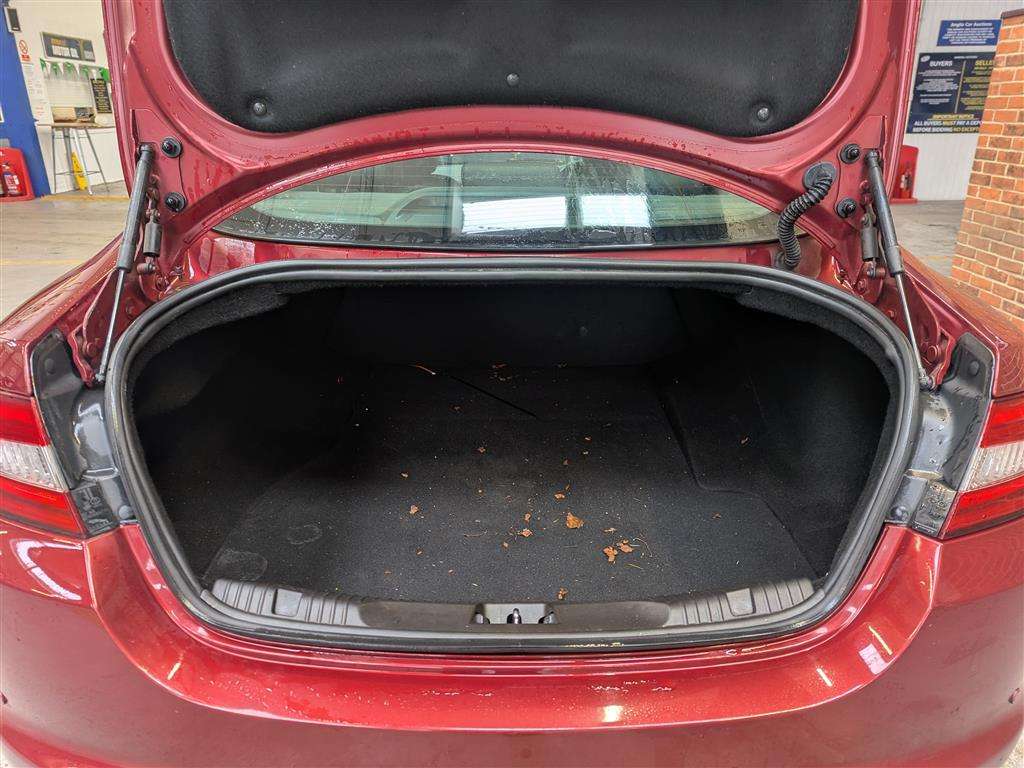 <p>2014 JAGUAR XF LUXURY V6 D AUTO</p>