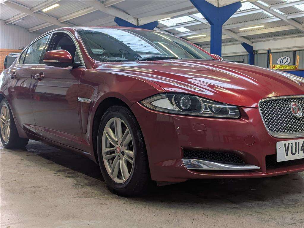<p>2014 JAGUAR XF LUXURY V6 D AUTO</p>