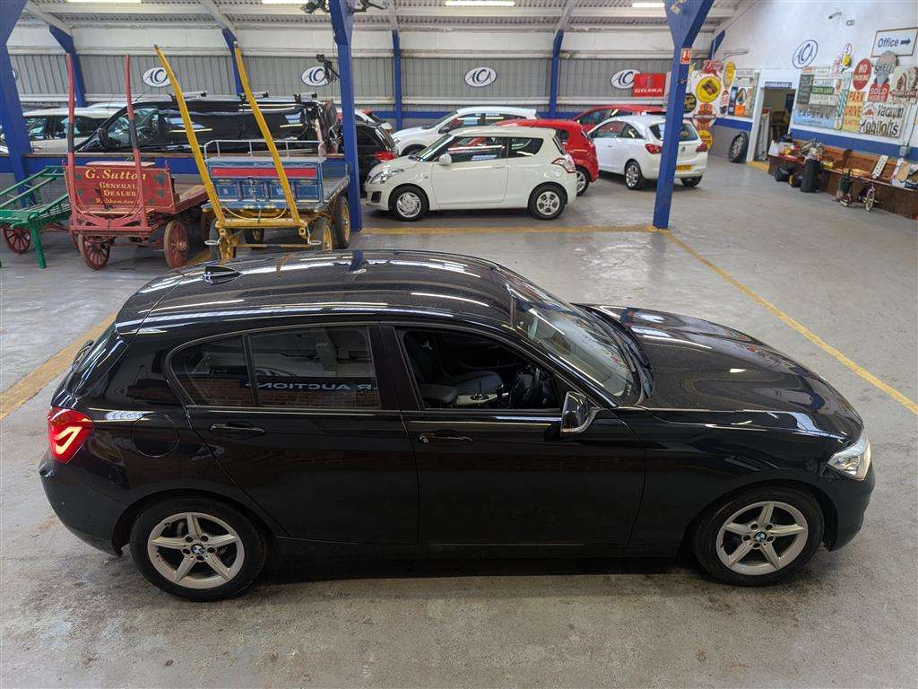 <p>2017 BMW 116D ED PLUS</p>