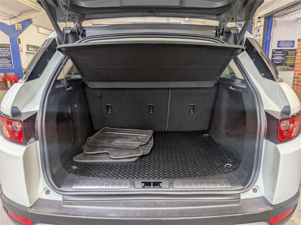 <p>2012 LAND ROVER RANGE ROVER EVOQUE PR-LUX</p>