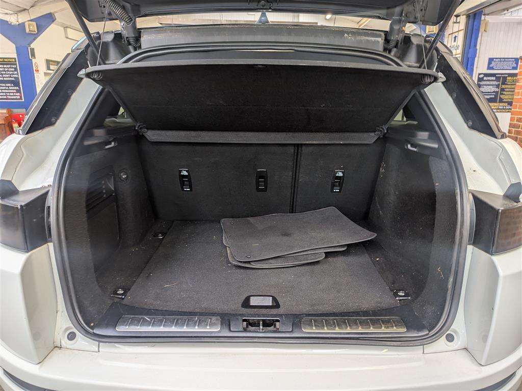 <p>2017 LAND ROVER R ROVER EVOQUE HSE DYN TD</p>