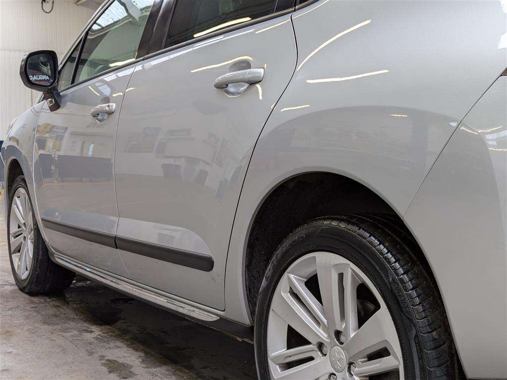 <p>2014 PEUGEOT 3008 ALLURE HDI</p>