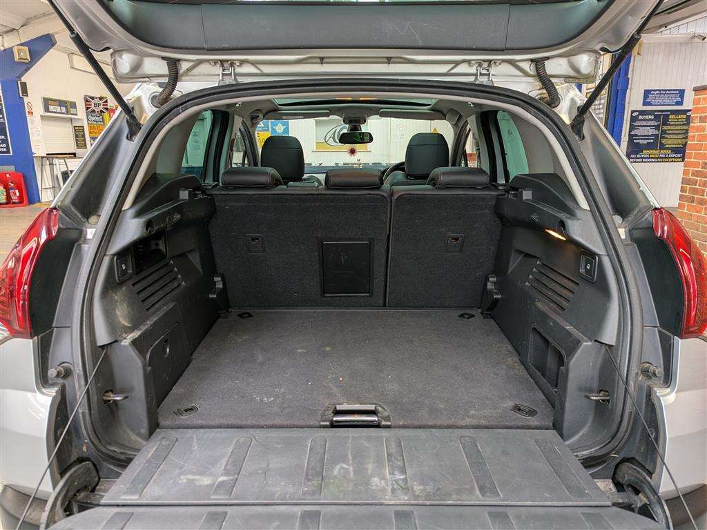 <p>2014 PEUGEOT 3008 ALLURE HDI</p>