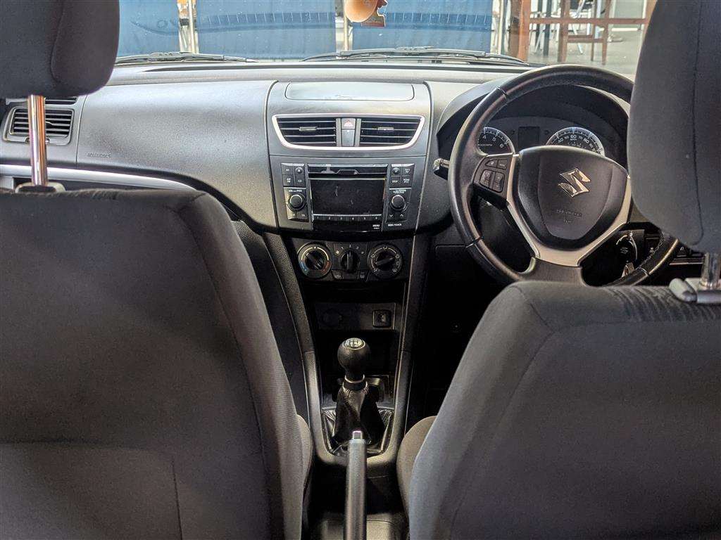 <p>2014 SUZUKI SWIFT SZ2</p>