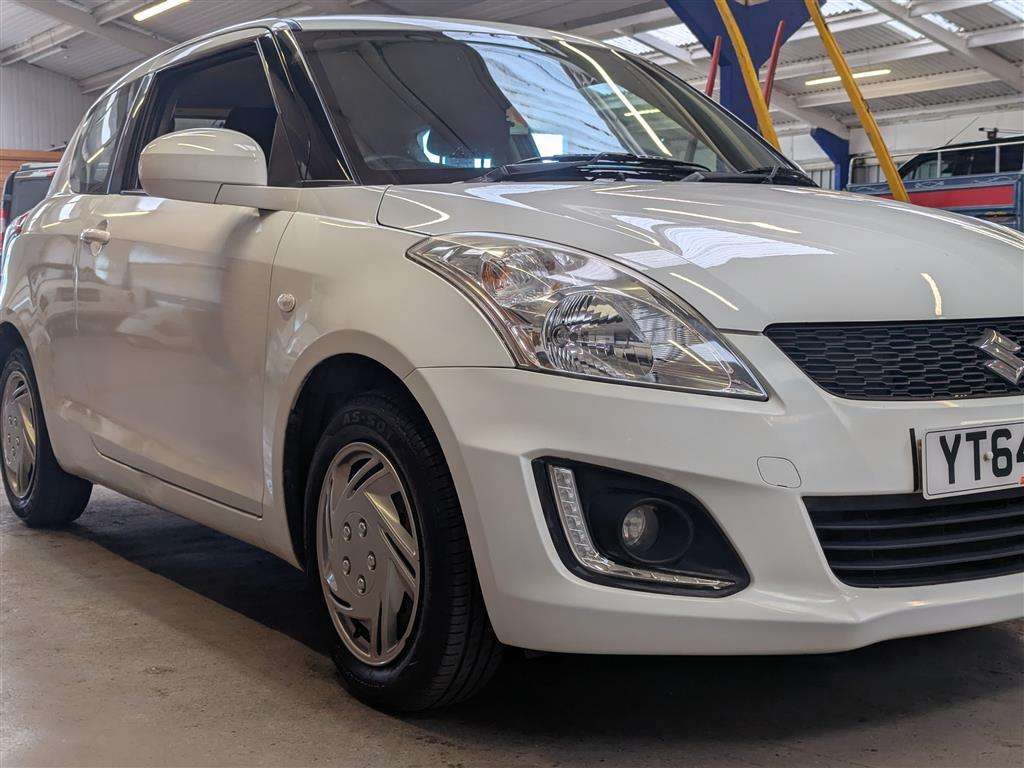 <p>2014 SUZUKI SWIFT SZ2</p>