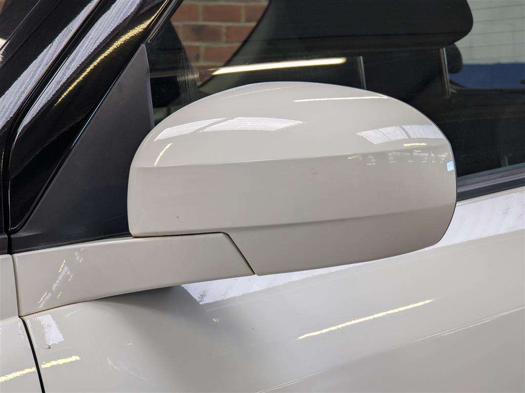 <p>2014 SUZUKI SWIFT SZ2</p>