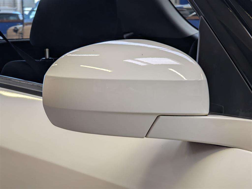 <p>2014 SUZUKI SWIFT SZ2</p>