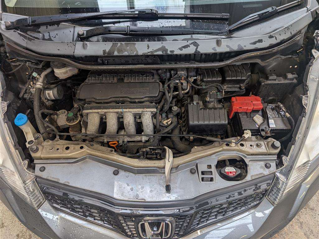 <p>2013 HONDA JAZZ I-VTEC ES CVT</p>