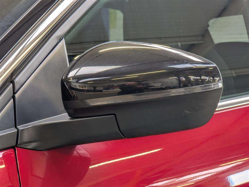 <p>2019 PEUGEOT 3008 GT LINE PREM P-TECH</p>