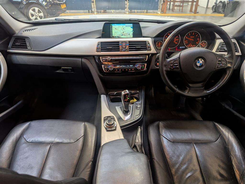 <p>2016 BMW 320D ED PLUS AUTO</p>