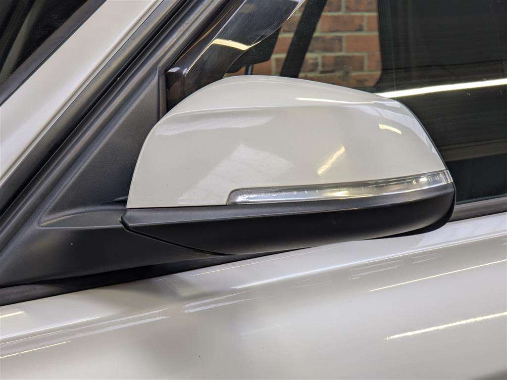 <p>2016 BMW 320D ED PLUS AUTO</p>