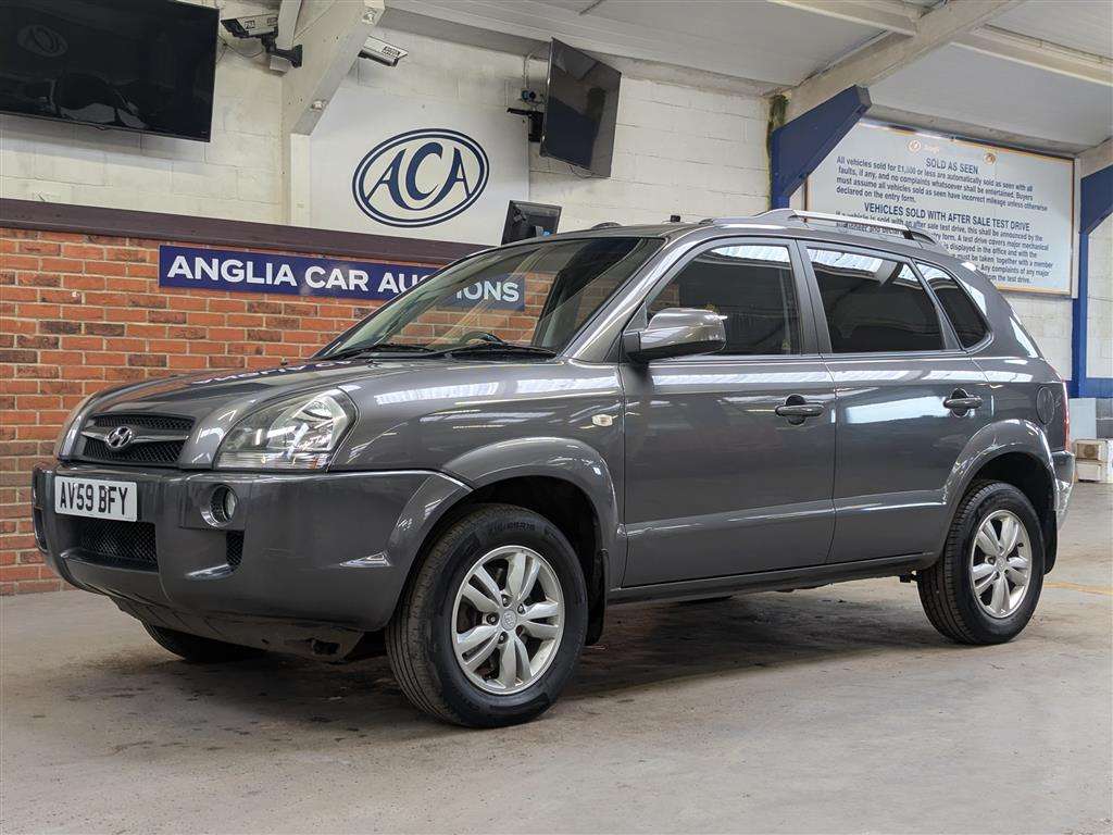 <p>2009 HYUNDAI TUCSON STYLE 2WD CRDI</p>