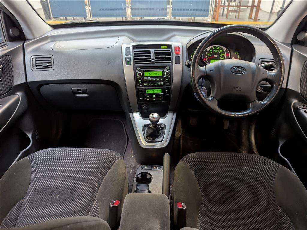 <p>2009 HYUNDAI TUCSON STYLE 2WD CRDI</p>