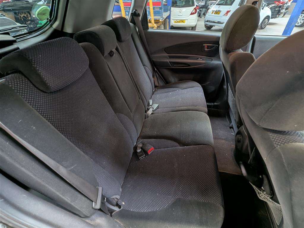 <p>2009 HYUNDAI TUCSON STYLE 2WD CRDI</p>