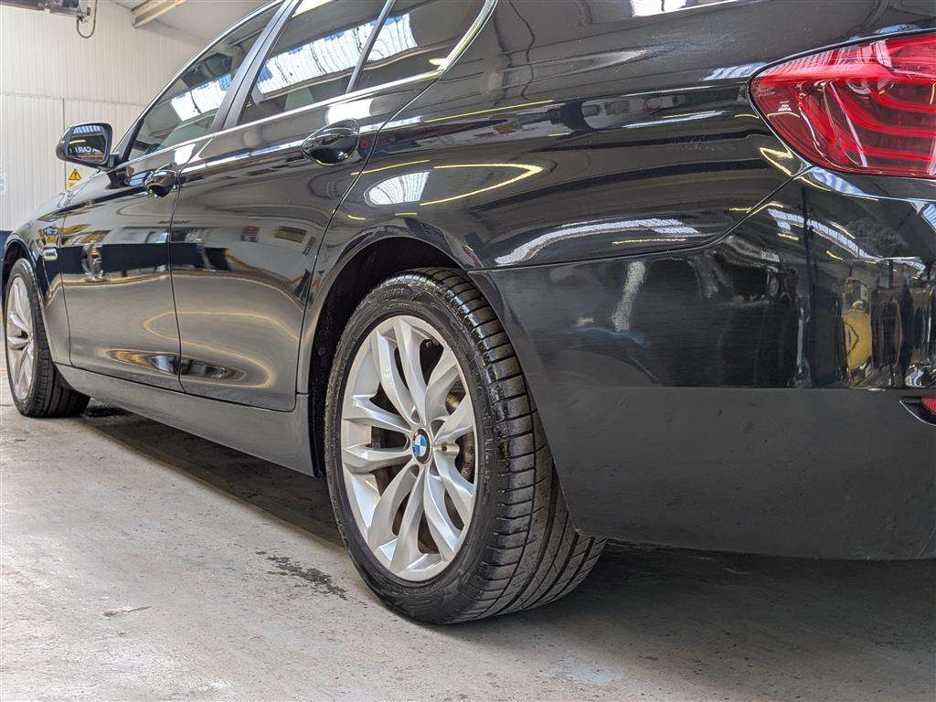 <p>2015 BMW 520D SE AUTO</p>