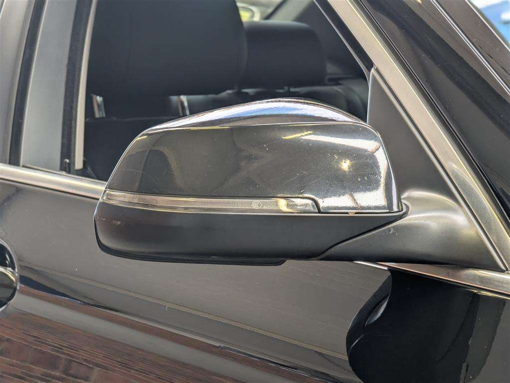 <p>2015 BMW 520D SE AUTO</p>