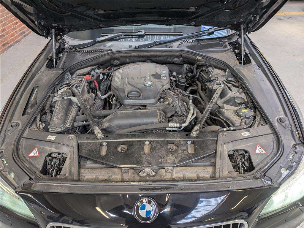 <p>2015 BMW 520D SE AUTO</p>