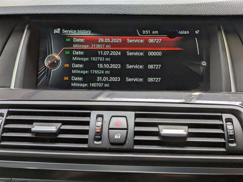 <p>2015 BMW 520D SE AUTO</p>