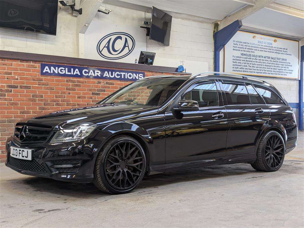 <p>2013 MERCEDES-BENZ C350 AMG SPORT + CDI BLUE</p>