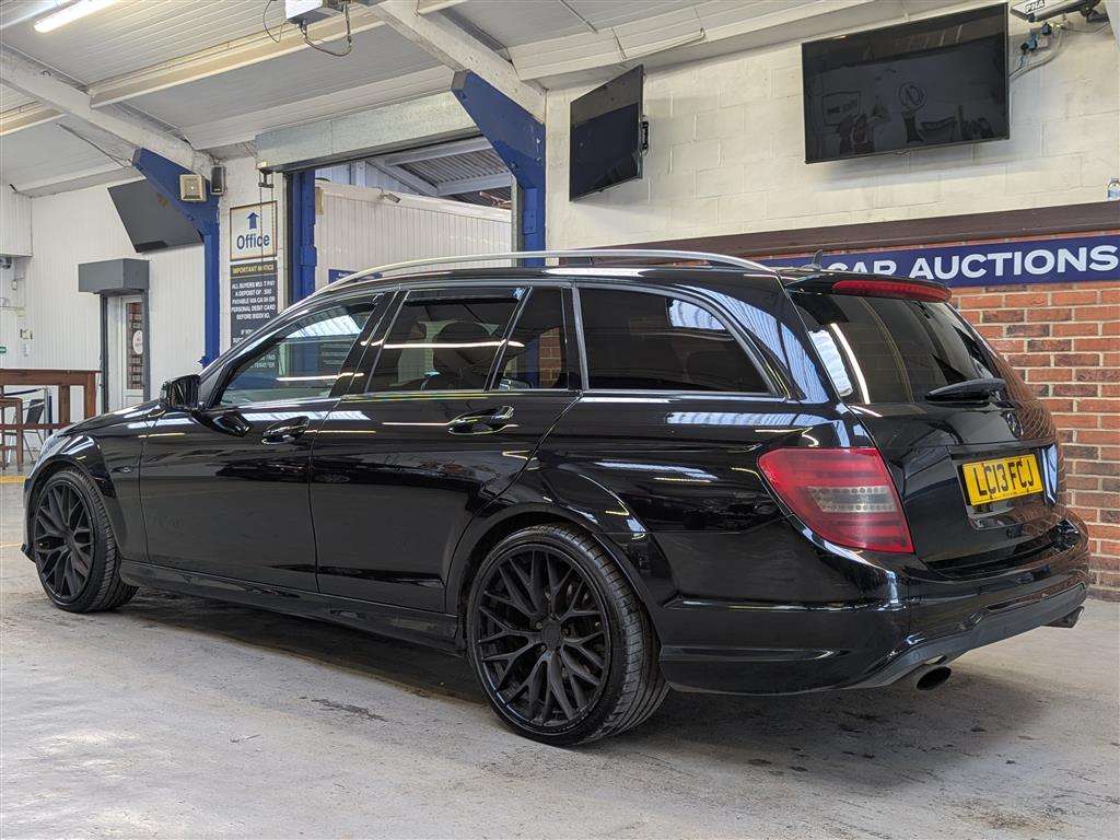 <p>2013 MERCEDES-BENZ C350 AMG SPORT + CDI BLUE</p>