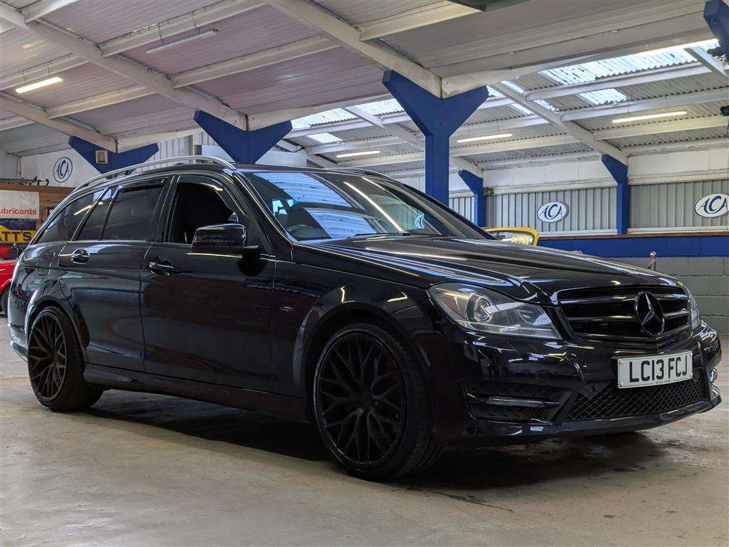 <p>2013 MERCEDES-BENZ C350 AMG SPORT + CDI BLUE</p>