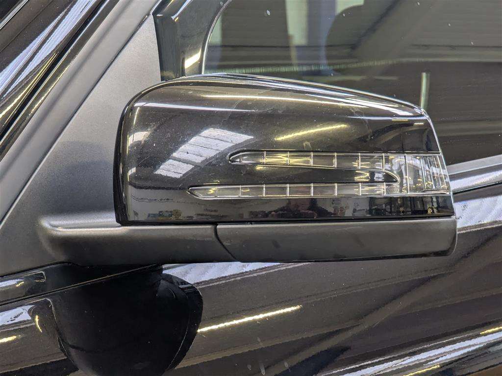 <p>2013 MERCEDES-BENZ C350 AMG SPORT + CDI BLUE</p>