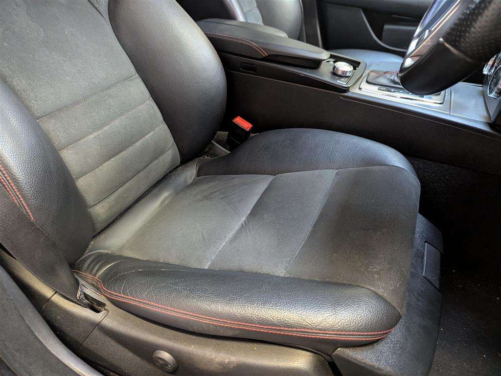 <p>2013 MERCEDES-BENZ C350 AMG SPORT + CDI BLUE</p>