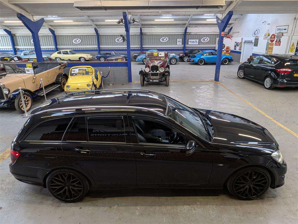 <p>2013 MERCEDES-BENZ C350 AMG SPORT + CDI BLUE</p>