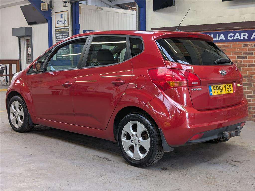 <p>2012 KIA VENGA 3 ECODYNAMICS CRDI</p>