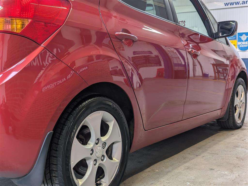 <p>2012 KIA VENGA 3 ECODYNAMICS CRDI</p>