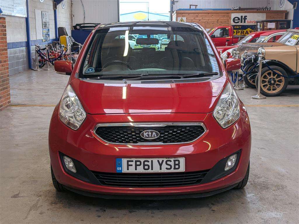 <p>2012 KIA VENGA 3 ECODYNAMICS CRDI</p>