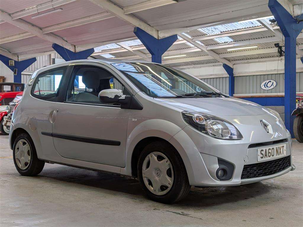 <p>2010 RENAULT TWINGO I-MUSIC</p>