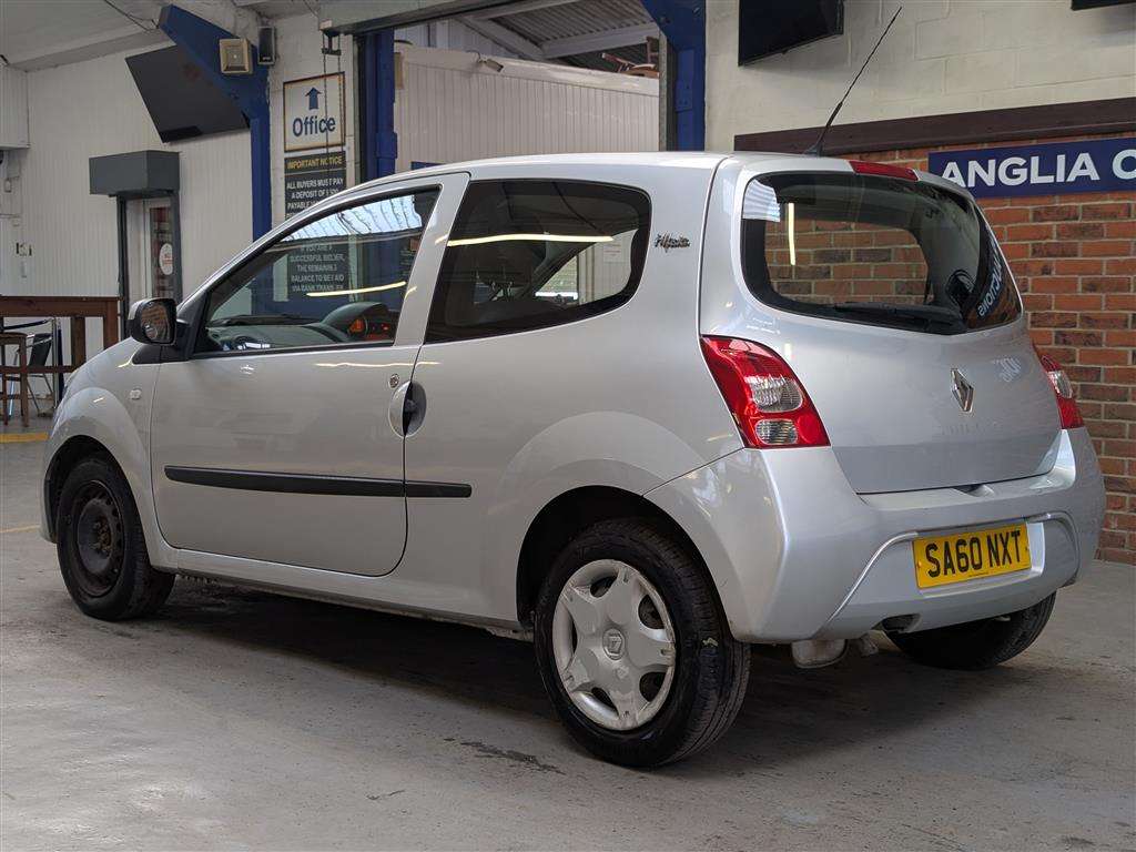 <p>2010 RENAULT TWINGO I-MUSIC</p>