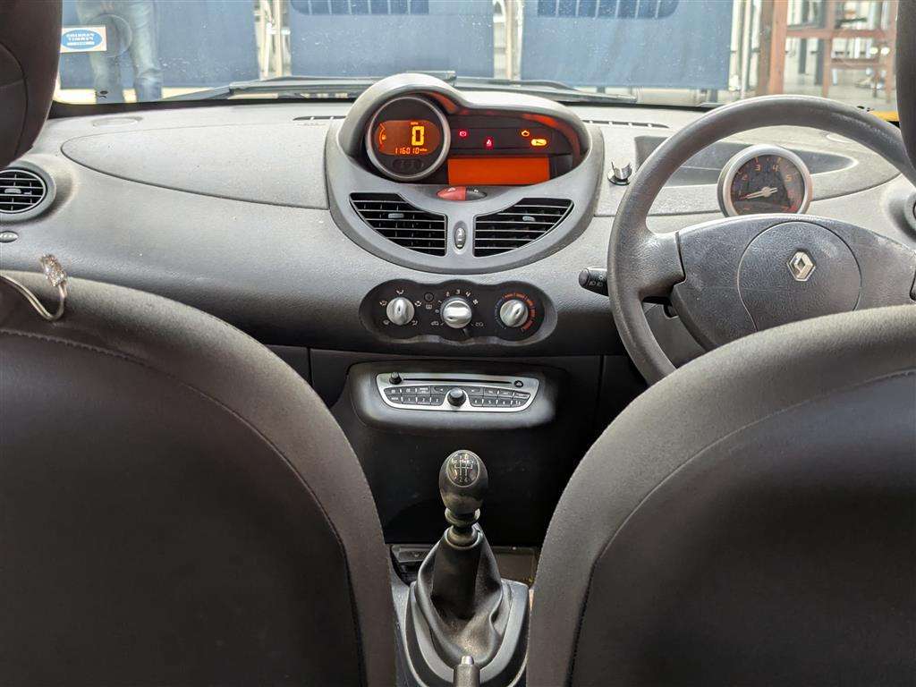 <p>2010 RENAULT TWINGO I-MUSIC</p>