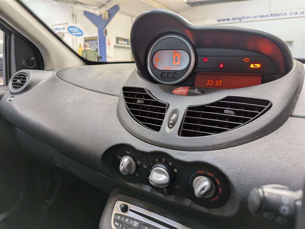 <p>2010 RENAULT TWINGO I-MUSIC</p>