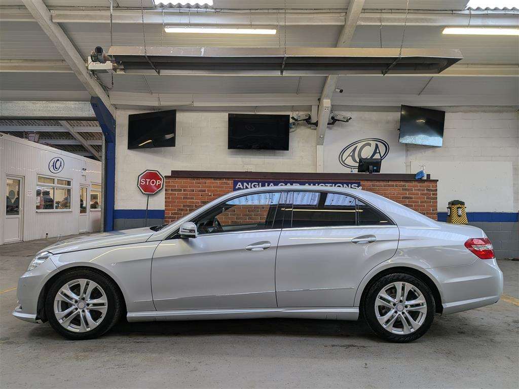 <p>2013 MERCEDES-BENZ E220 SPORT CDI BLUEEF-CY</p>