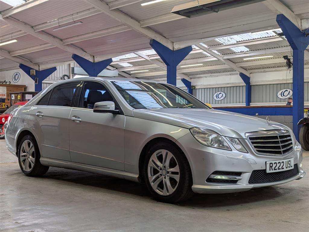 <p>2013 MERCEDES-BENZ E220 SPORT CDI BLUEEF-CY</p>